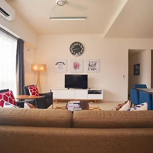 Apartment By The Sea - Managed By Sdb Host Batu Ferringhi